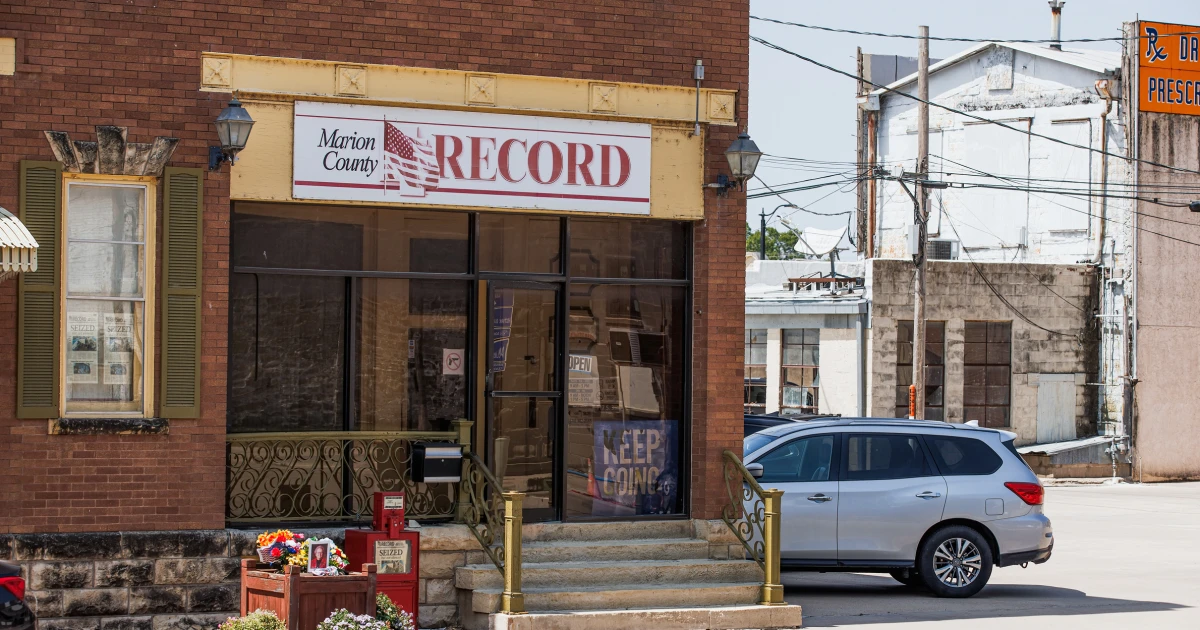 Kansas town will pay $850K to end reporter’s lawsuit over a 2023 raid on her paper’s offices