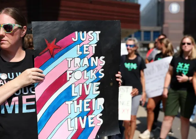 Rallies surround Fever-Lynx game after Sophie Cunningham’s stance on transgender athletes