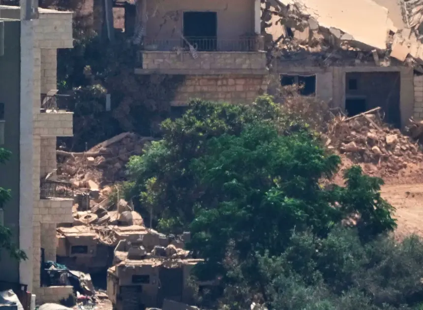 2 soldiers killed in Lebanon in the first Israeli deaths since June truce with Hezbollah