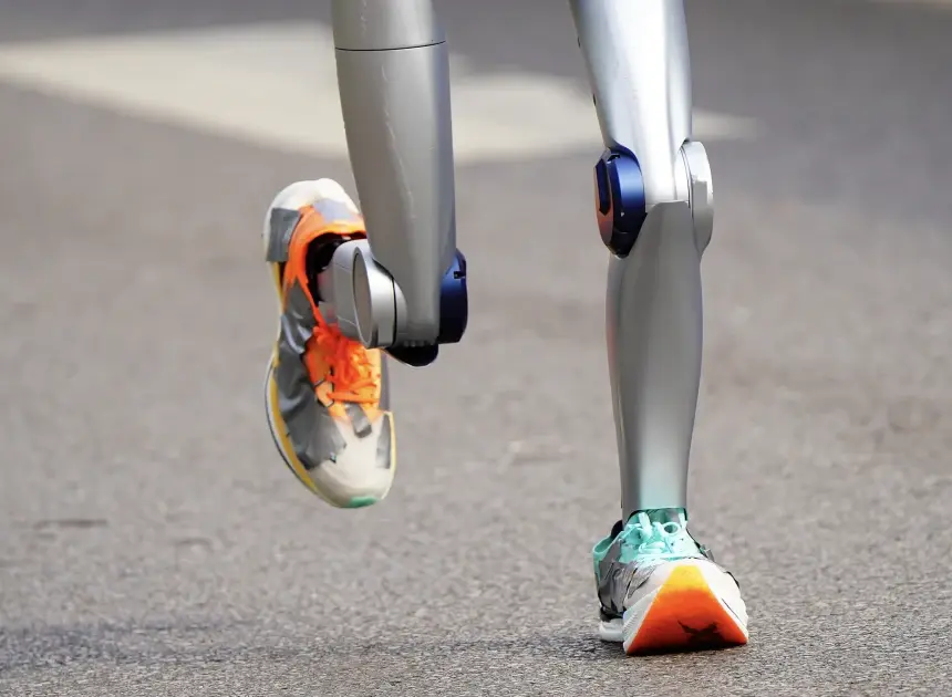 Chinese humanoid robot ‘Lightning’ beats human 100m world record in test run