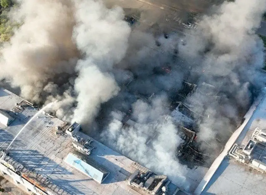 Russian and Ukrainian attacks kill 5 people a day after deadly shopping mall drone strike by Moscow