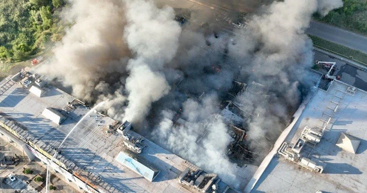 Russian and Ukrainian attacks kill 5 people a day after deadly shopping mall drone strike by Moscow
