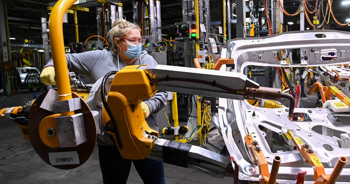 Trump hits back at Carney, threatens to hike auto, truck, metals tariffs to 50%