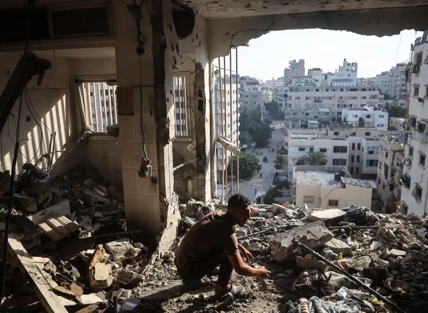 Israeli strikes kill nine in Gaza, Israeli minister says no deal to halt attacks