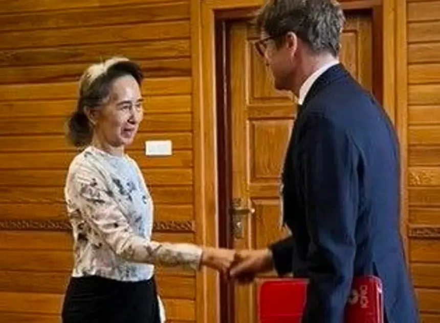 Myanmar’s Aung San Suu Kyi has rare meeting with Red Cross amid health concerns