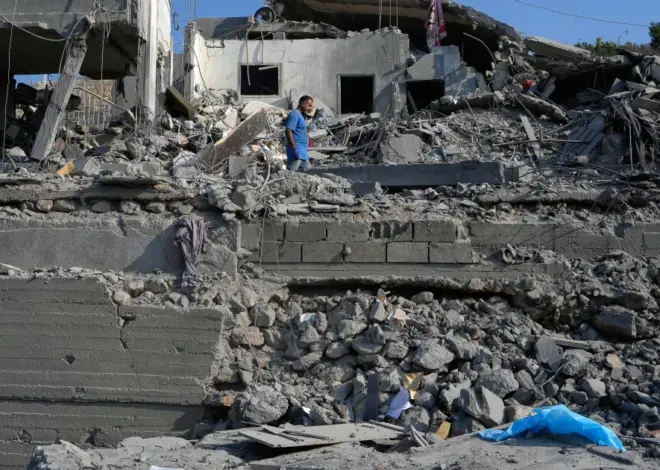 Israeli airstrike on southern Lebanon kills 7 people, state media reports
