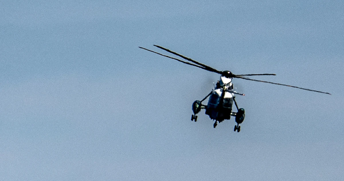 Controllers warned Marine One pilots of communications issue days before near-miss with jet, NTSB says