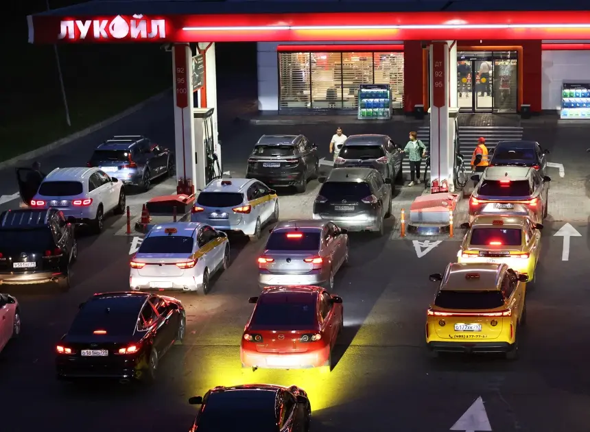 Second wave of fuel shortages at gas stations sweeps across Russia