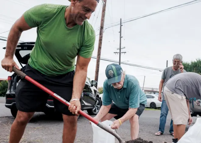 Hawaii’s Big Island lashed by rain and wind as Tropical Storm Lala closes in