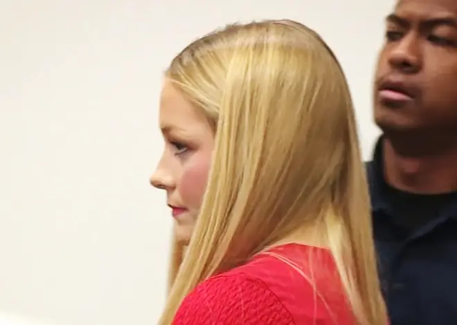 Laken Snelling, ex-Kentucky student whose infant was found dead in closet, pleads guilty to manslaughter