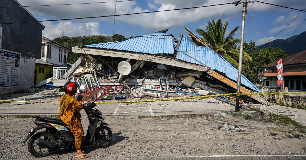 Search for Indonesia quake victims underway on Independence Day