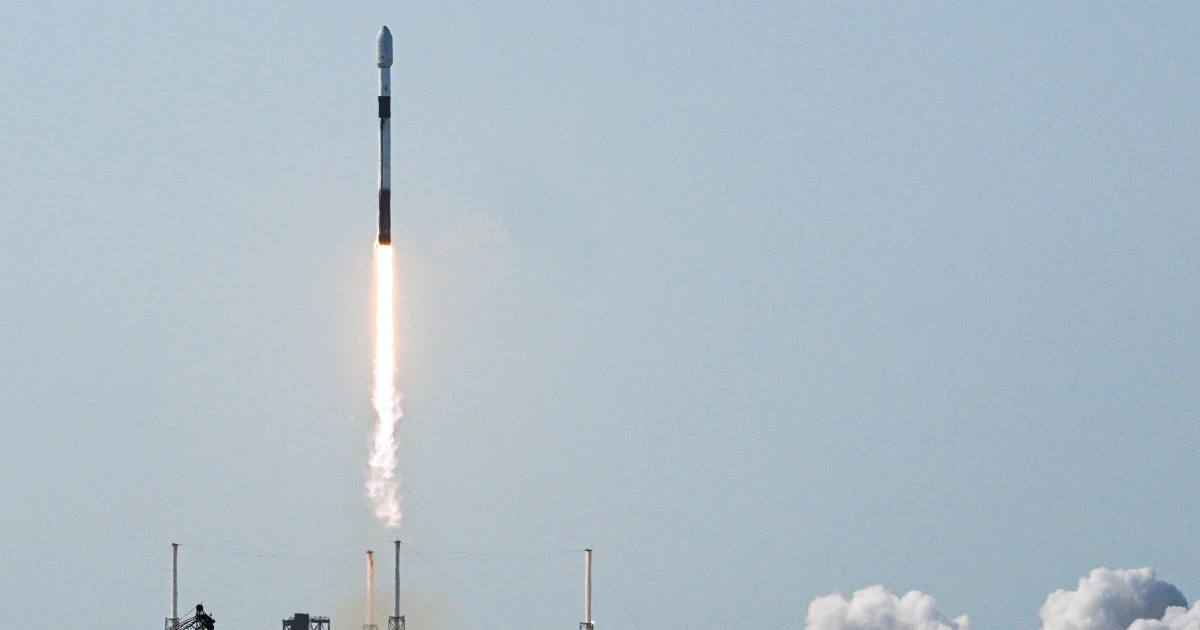 A defunct SpaceX rocket is about to crash into the moon