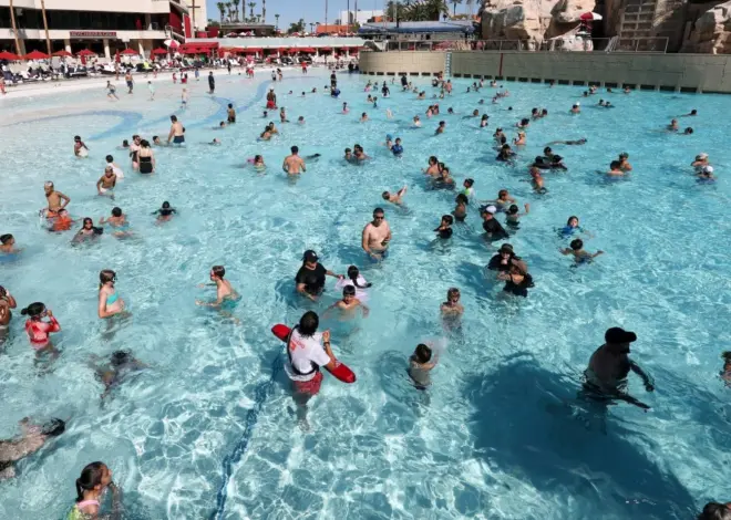 Heat wave brings record-breaking temps and a heightened wildfire risk to parts of the Western U.S.