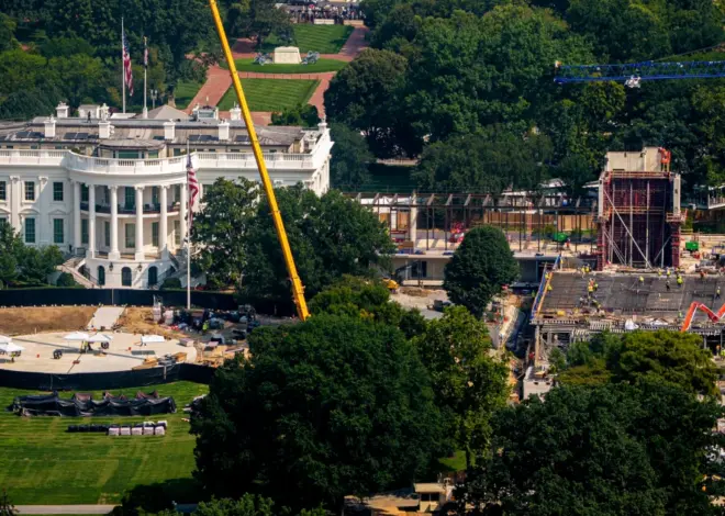 Supreme Court temporarily allows Trump ballroom construction to continue
