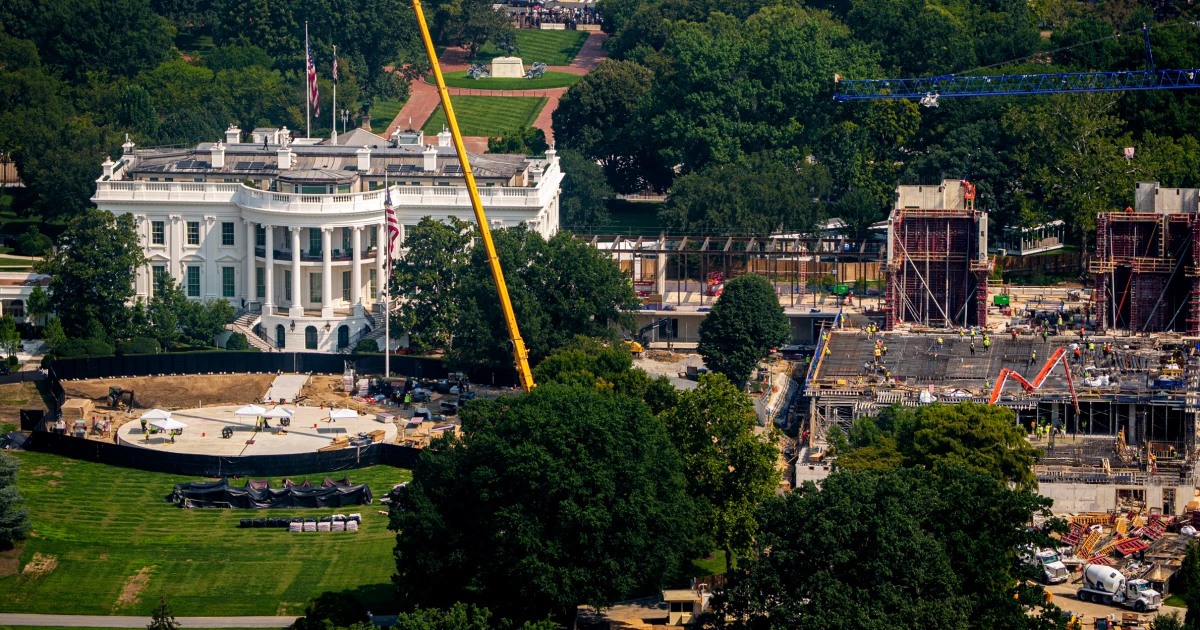 Supreme Court temporarily allows Trump ballroom construction to continue