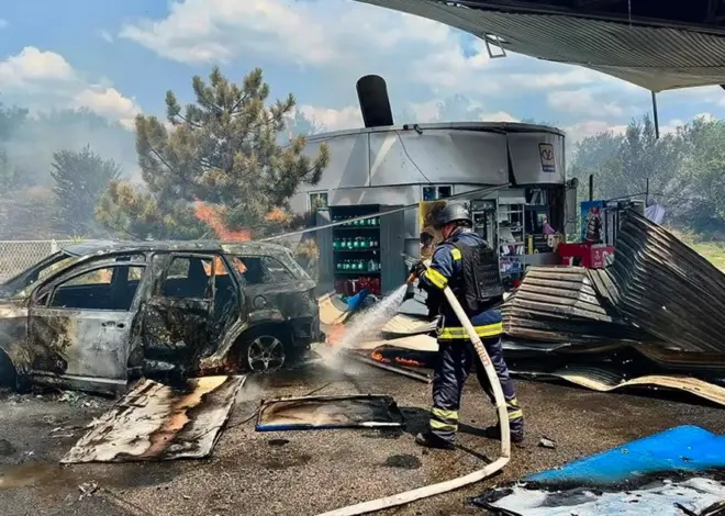 Russia blasts southern Ukrainian city with glide bombs while Ukrainian drones kill 9
