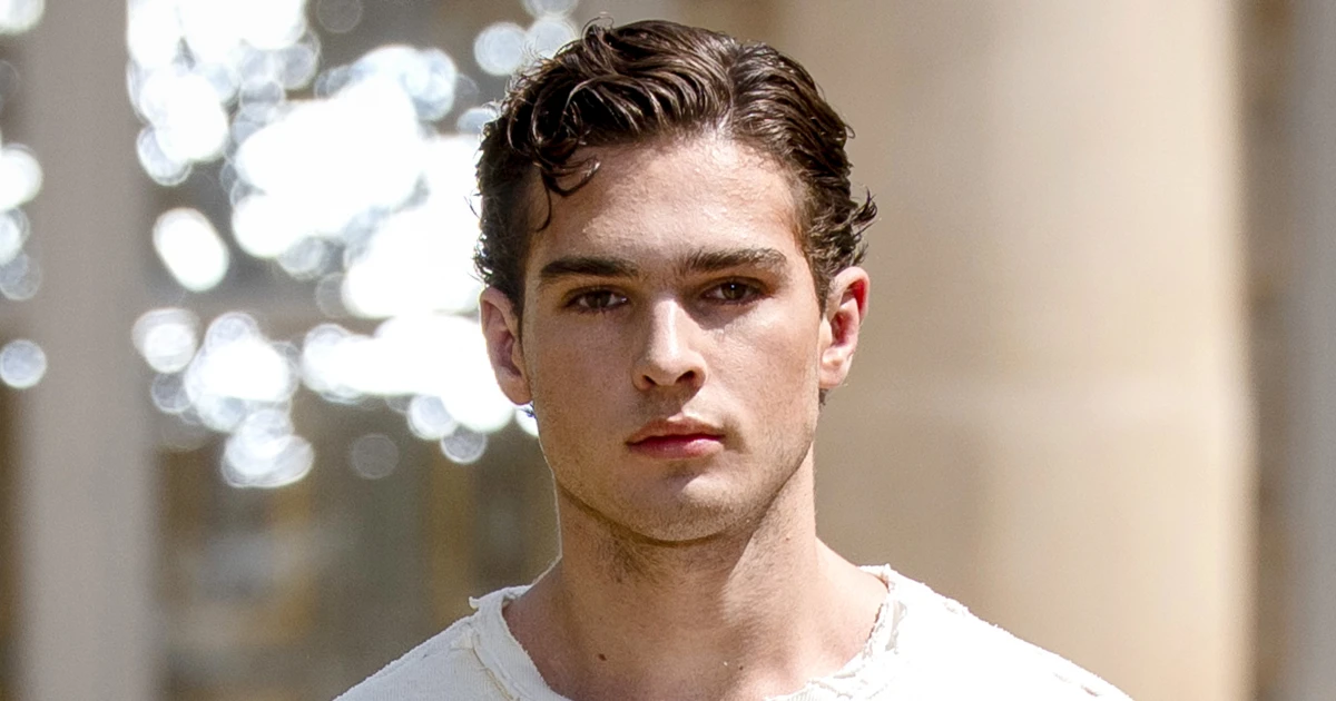 The complicated bargain between ‘looksmaxxing’ influencer Clavicular and the women in his orbit