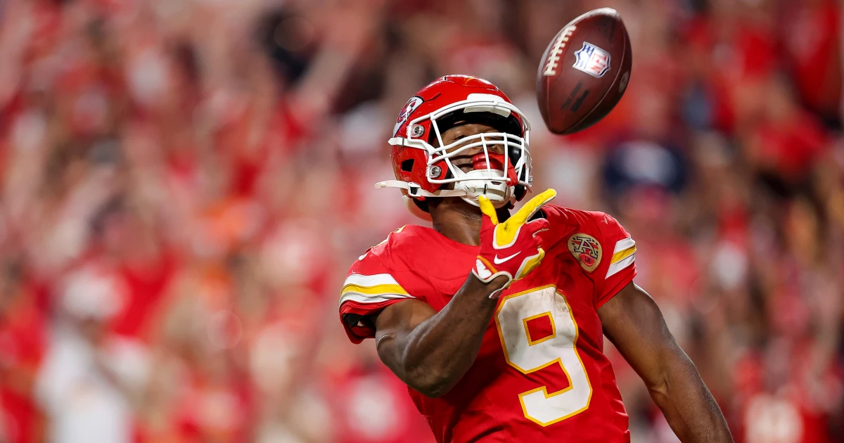 Kenneth Walker III runs all over Denver as Chiefs beat up Broncos 31-10