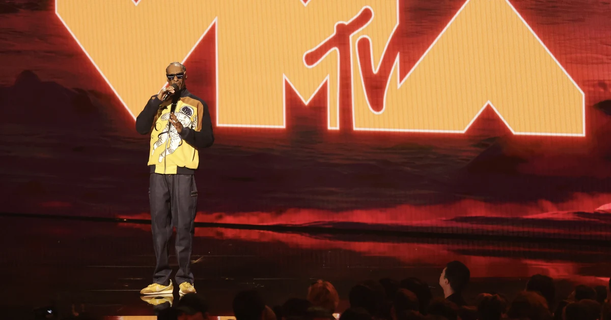 2026 MTV VMAs highlights: Madonna’s big night, Taylor Swift’s record and a Dolly Parton tribute