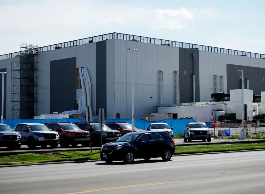 As Trump pushes for data centers, voters in key midterm races say they don’t want them
