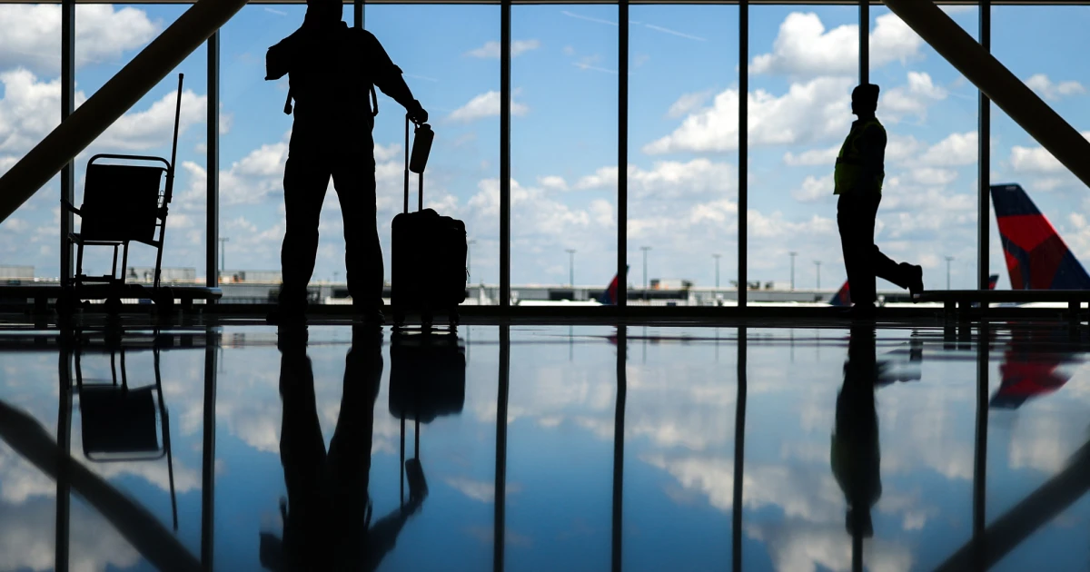 Americans paid $20,000 for help moving to Europe. Some say the ‘white glove’ service was a ‘nightmare.’