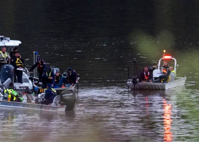 Bodies of teacher and 10-year-old student recovered from water following incident during Iowa field trip