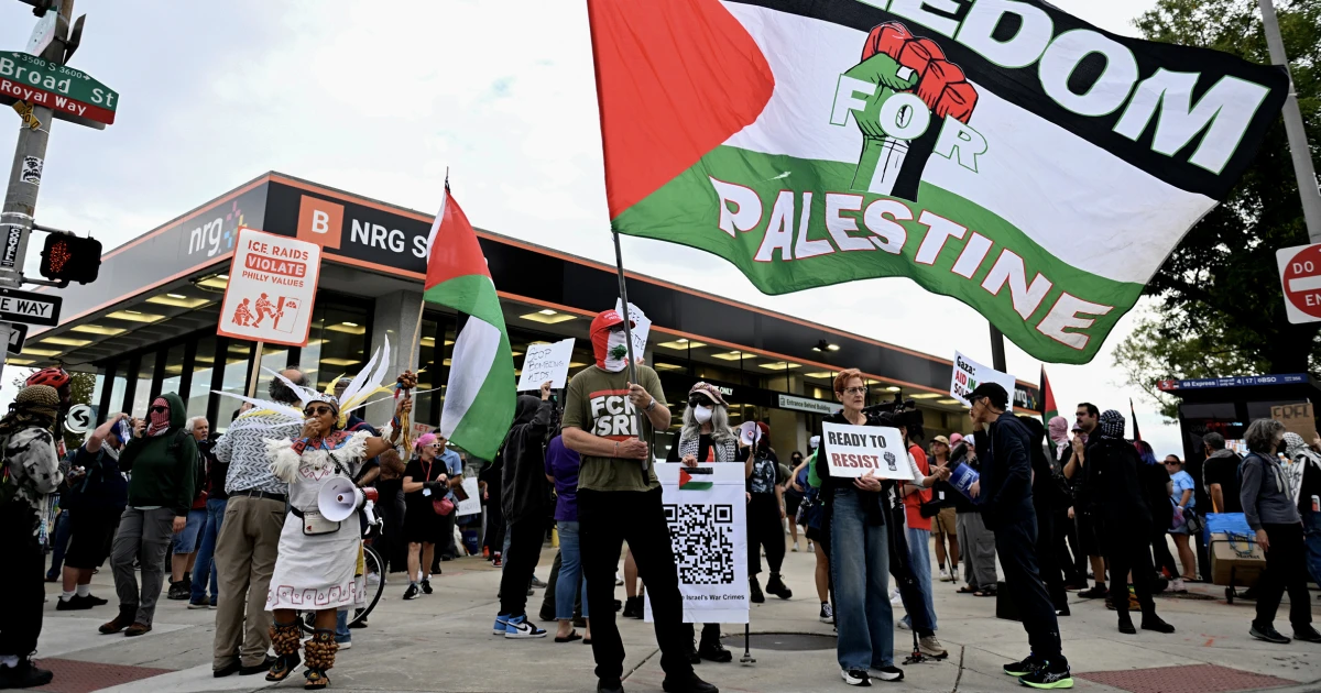 Protesters call for ‘free Palestine’ ahead of Ed Sheeran’s first concert without opening acts