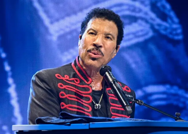 Lionel Richie is ‘doing great’ but taking a break from performing after heart procedure