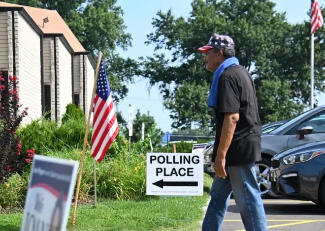 Trump-backed Missouri congressional map returns to Supreme Court for third time