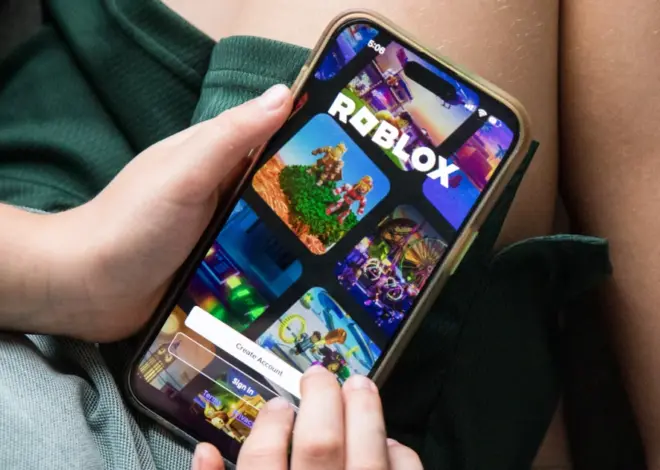 Families suing Roblox face a fight over the fine print