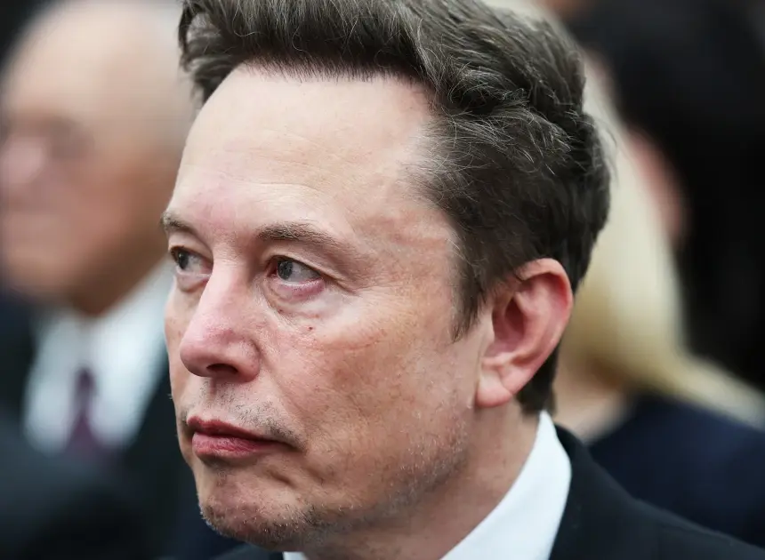SpaceX quarterly revenue jumps, mostly from renting out data center capacity
