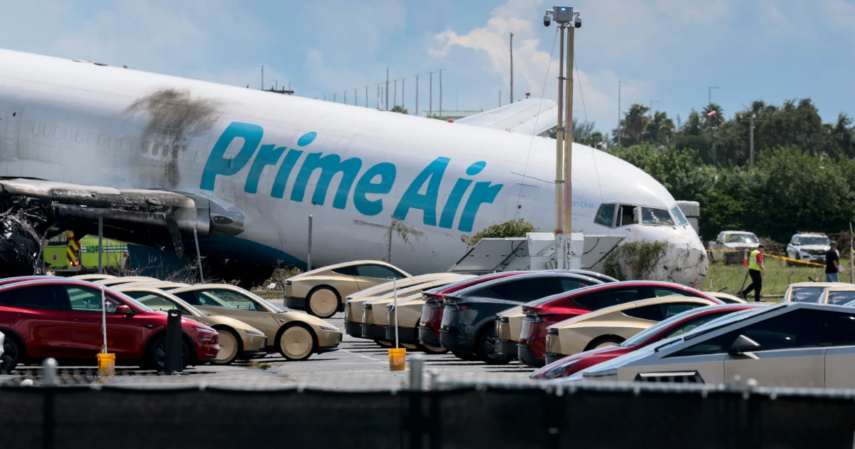 NTSB report says pilots weren’t warned about wind before Amazon-branded plane crashed in Miami