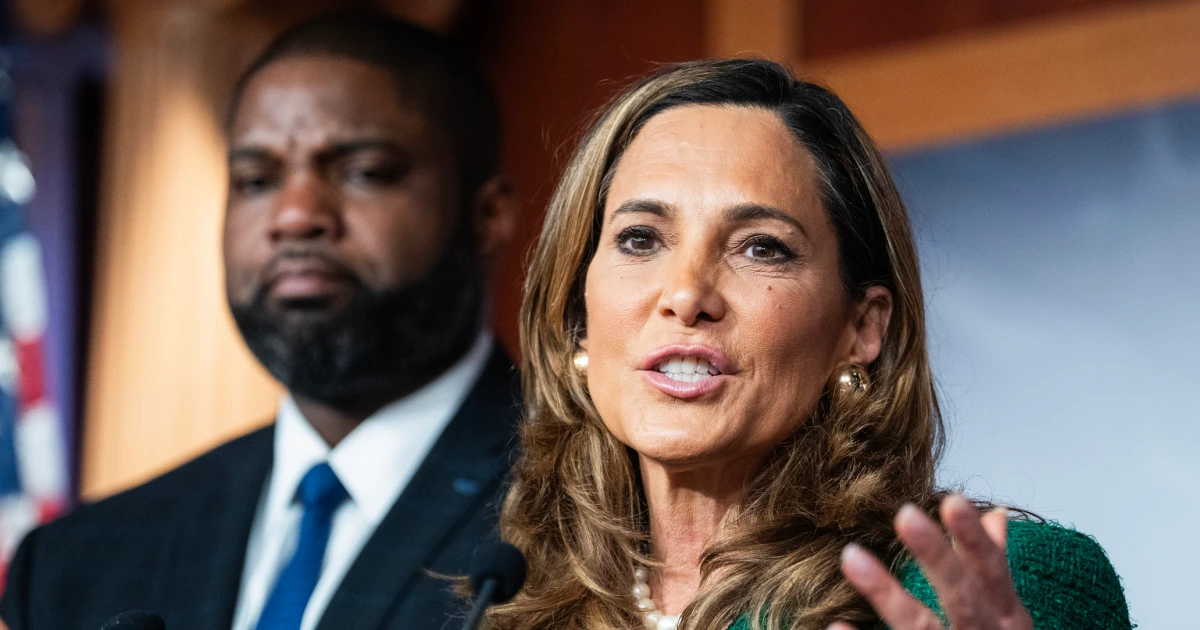 Florida Republican running for re-election snags presidential endorsement — from Colombia